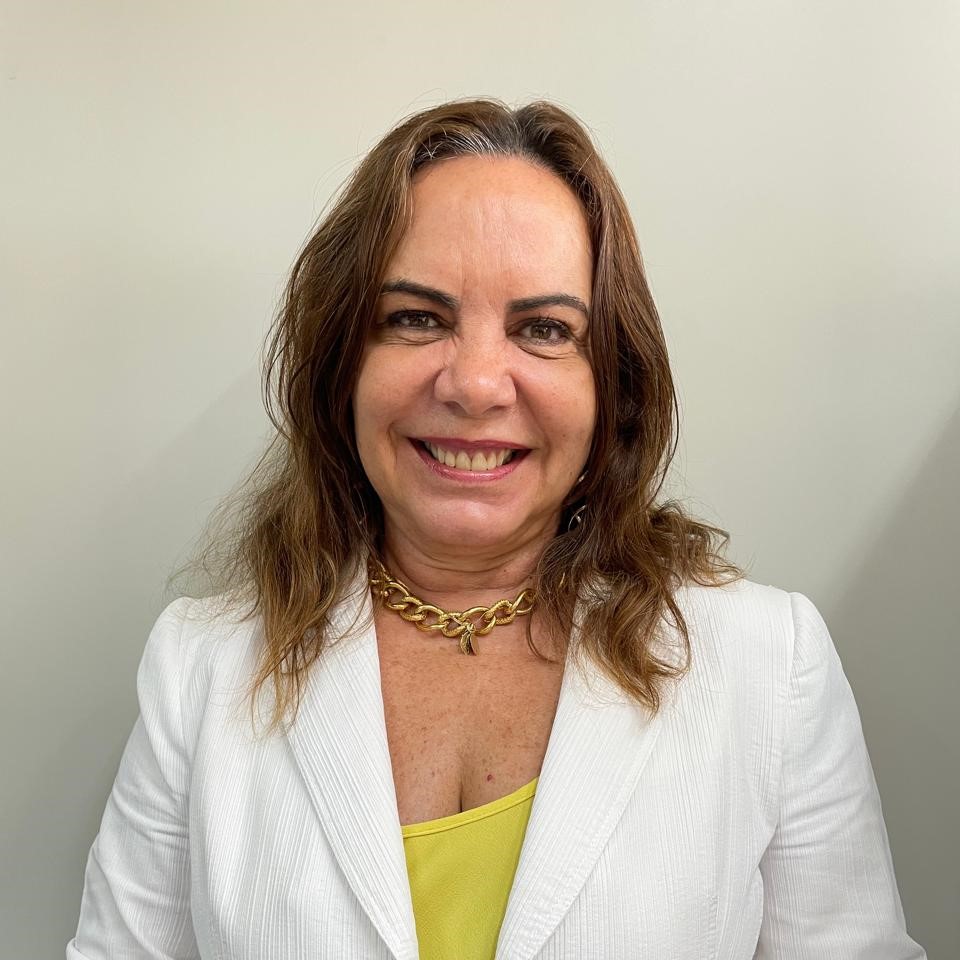 Bernardeth de Fátima Silva Martins
